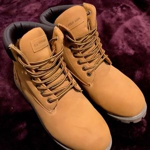 Men’s Polo Assn boots size 12, never worn